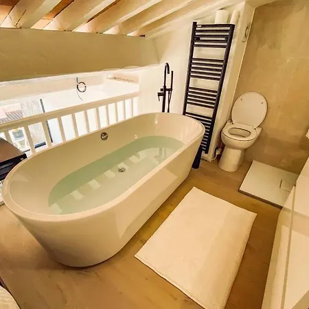 Apartment Luxe Penthouse Les Pieds Dans L'eau Saint-tropez 4