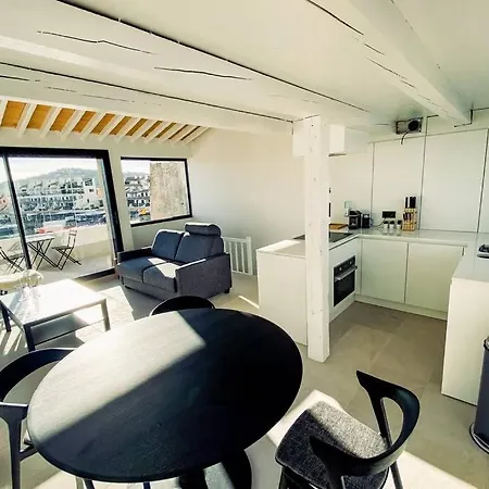 Luxe Penthouse Les Pieds Dans L'eau Saint-tropez 4 Apartment *